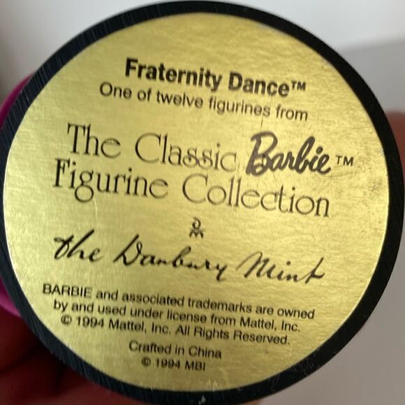 Vintage The Danbury Mint Fraternity Dance Barbie Figurine 1994 - Picture 4 of 6